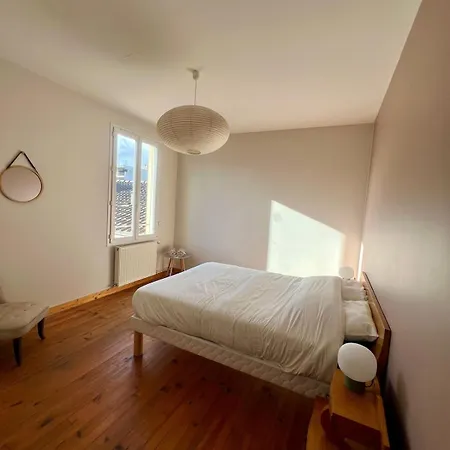 Spacious House For 8 People 克莱蒙费朗